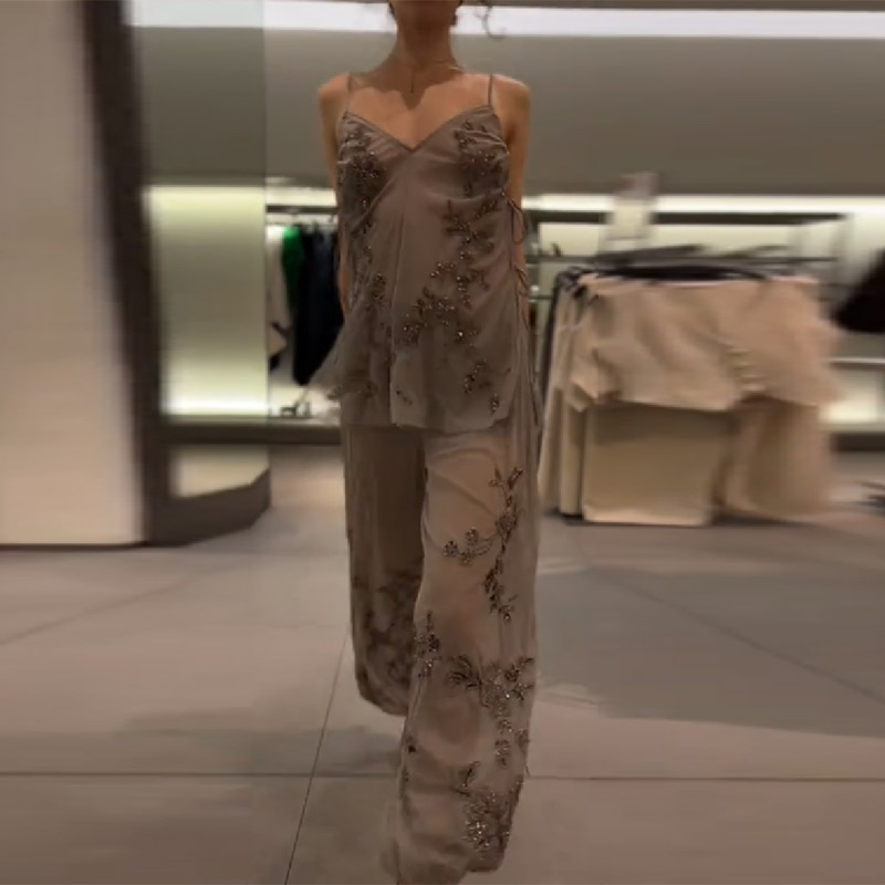 2026 New Women Grey Two-piece  - Winter Clothing Uae reseña y precio