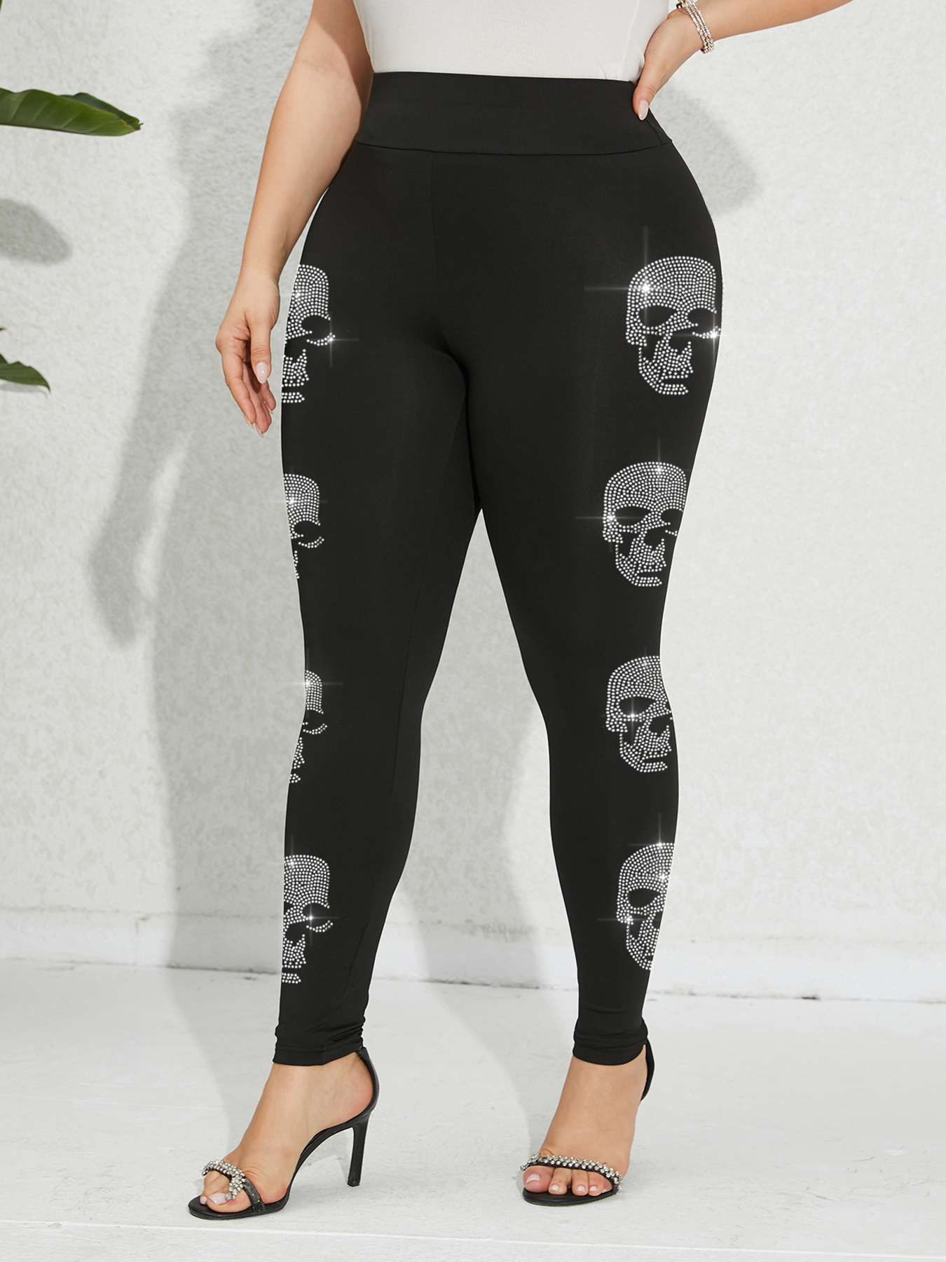 Plus Size Women's Pants Skelet - Winter Clothing For Plus Size Women reseña y precio